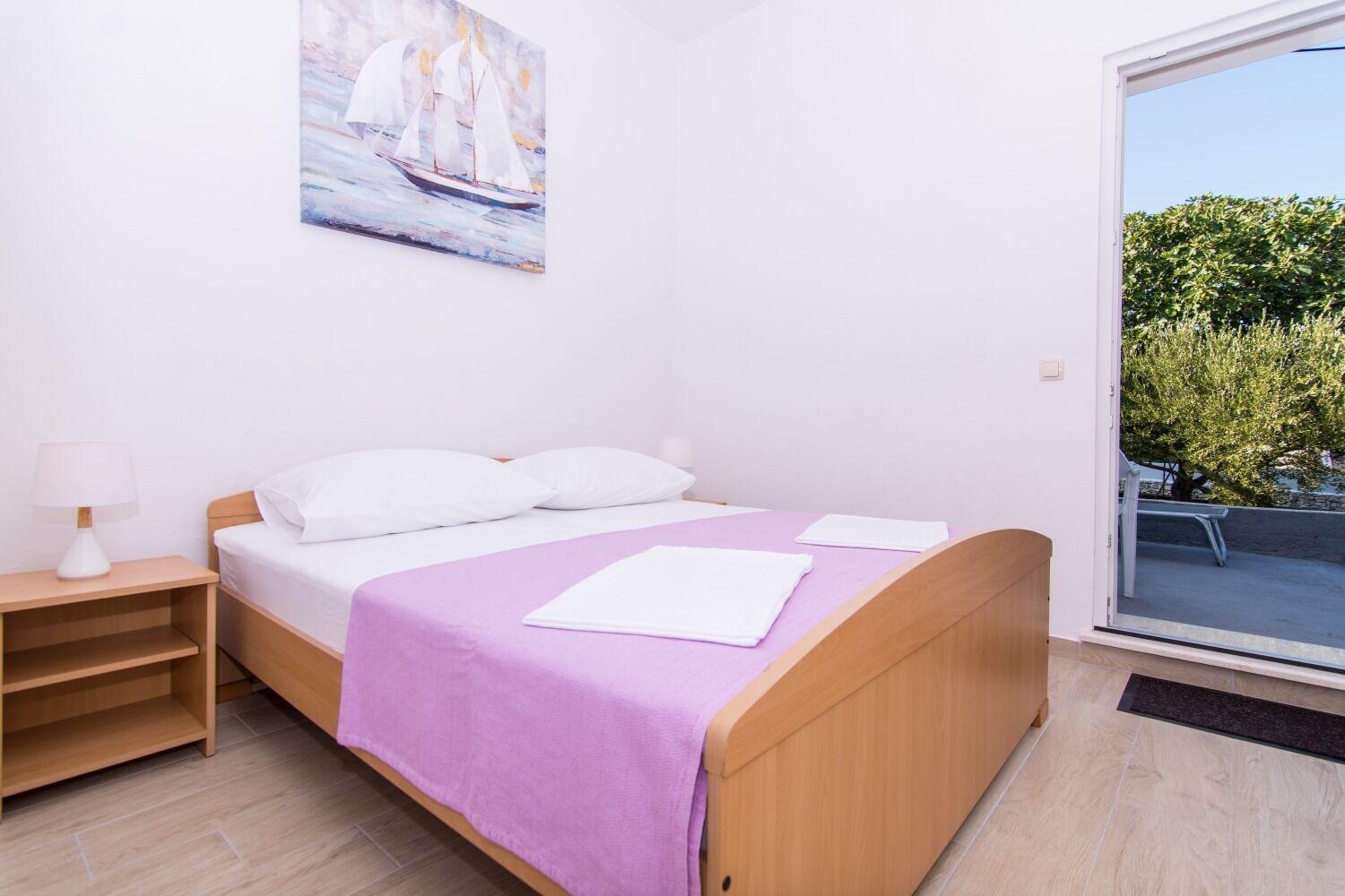 Apartments Ivica - Garden Terrace Слатине Екстер'єр фото